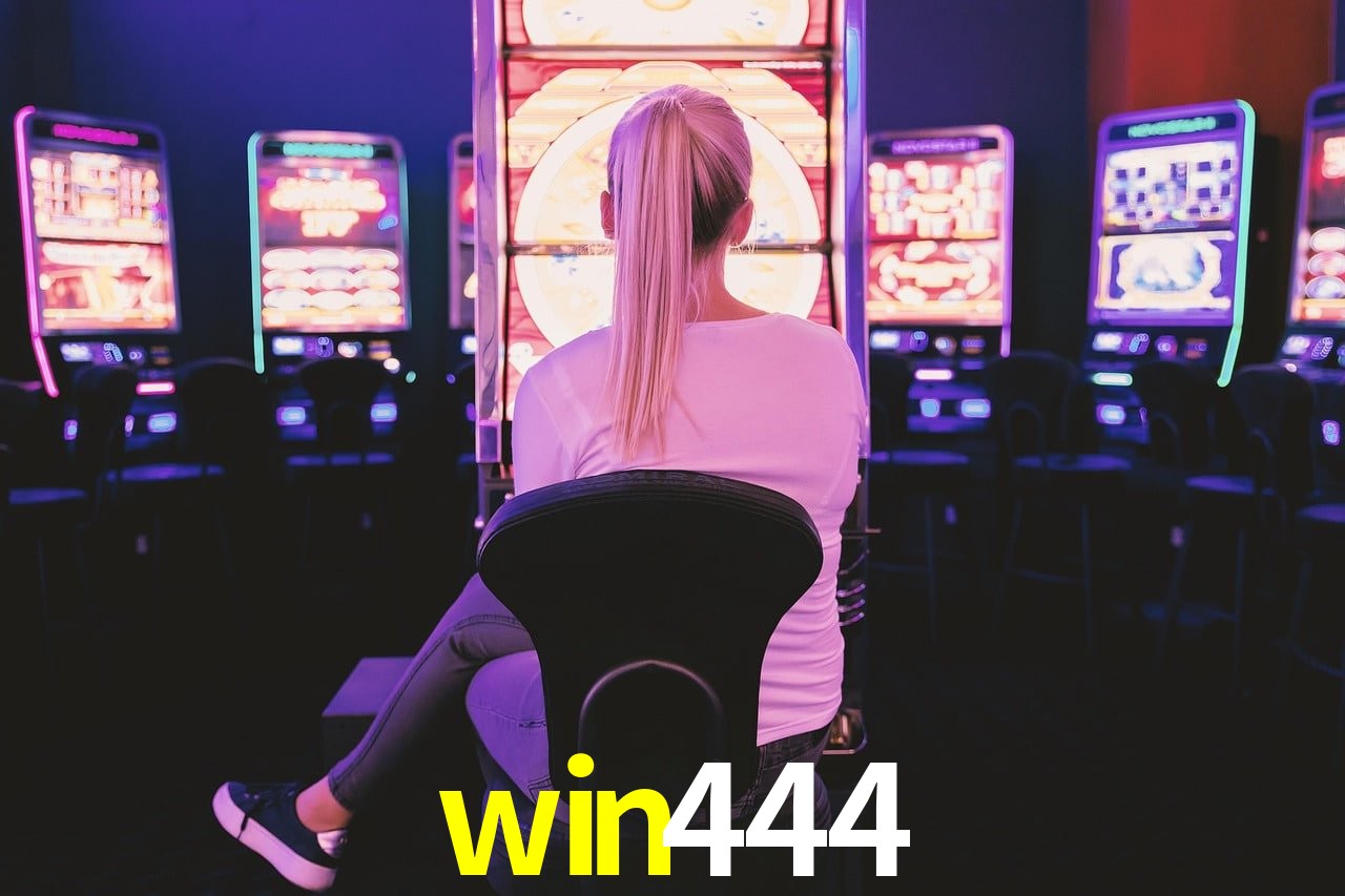 Player Reviews win444